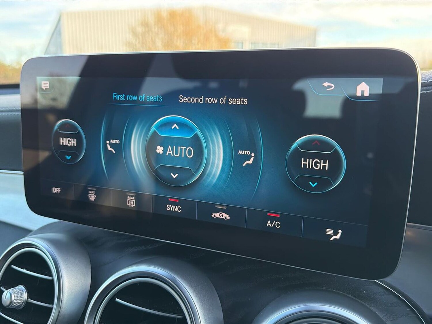 Used Mercedes-Benz GLC 2022 for sale - 76748393: Photo 12