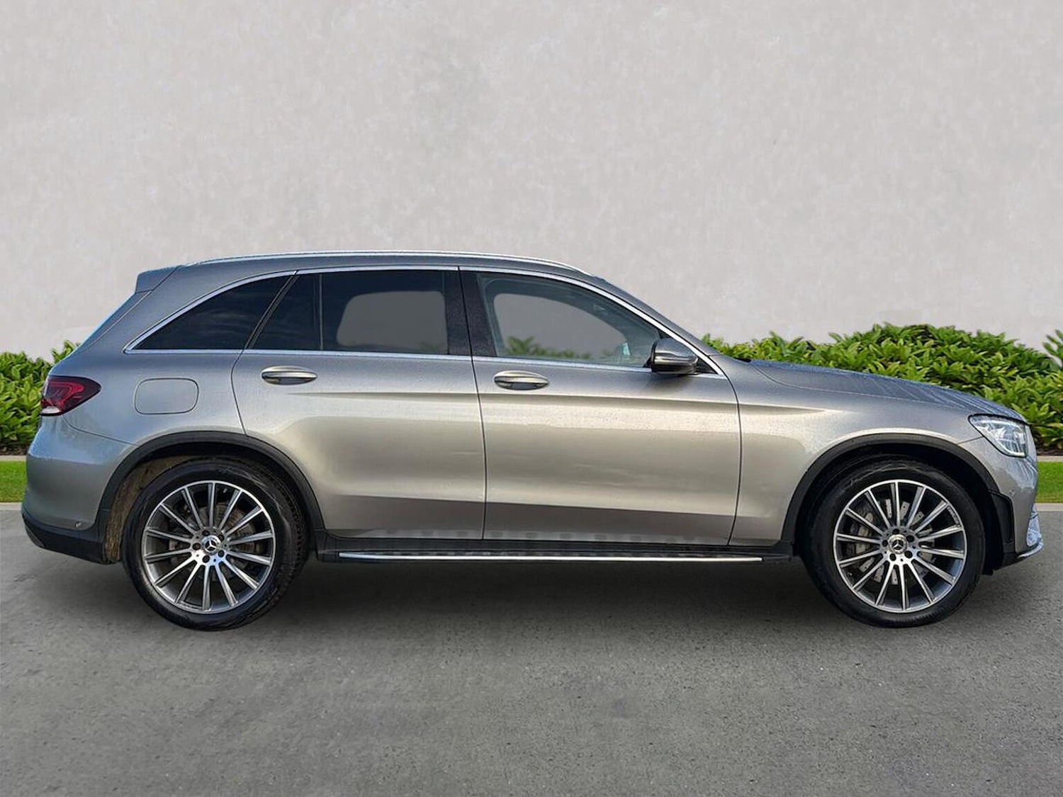 Used Mercedes-Benz GLC 2022 for sale - 76748393: Photo 3