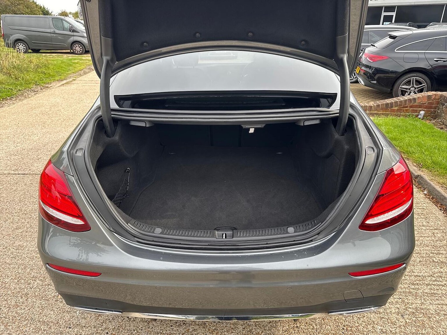 Used Mercedes-Benz E-Class 2019 for sale - 76149434: Photo 17