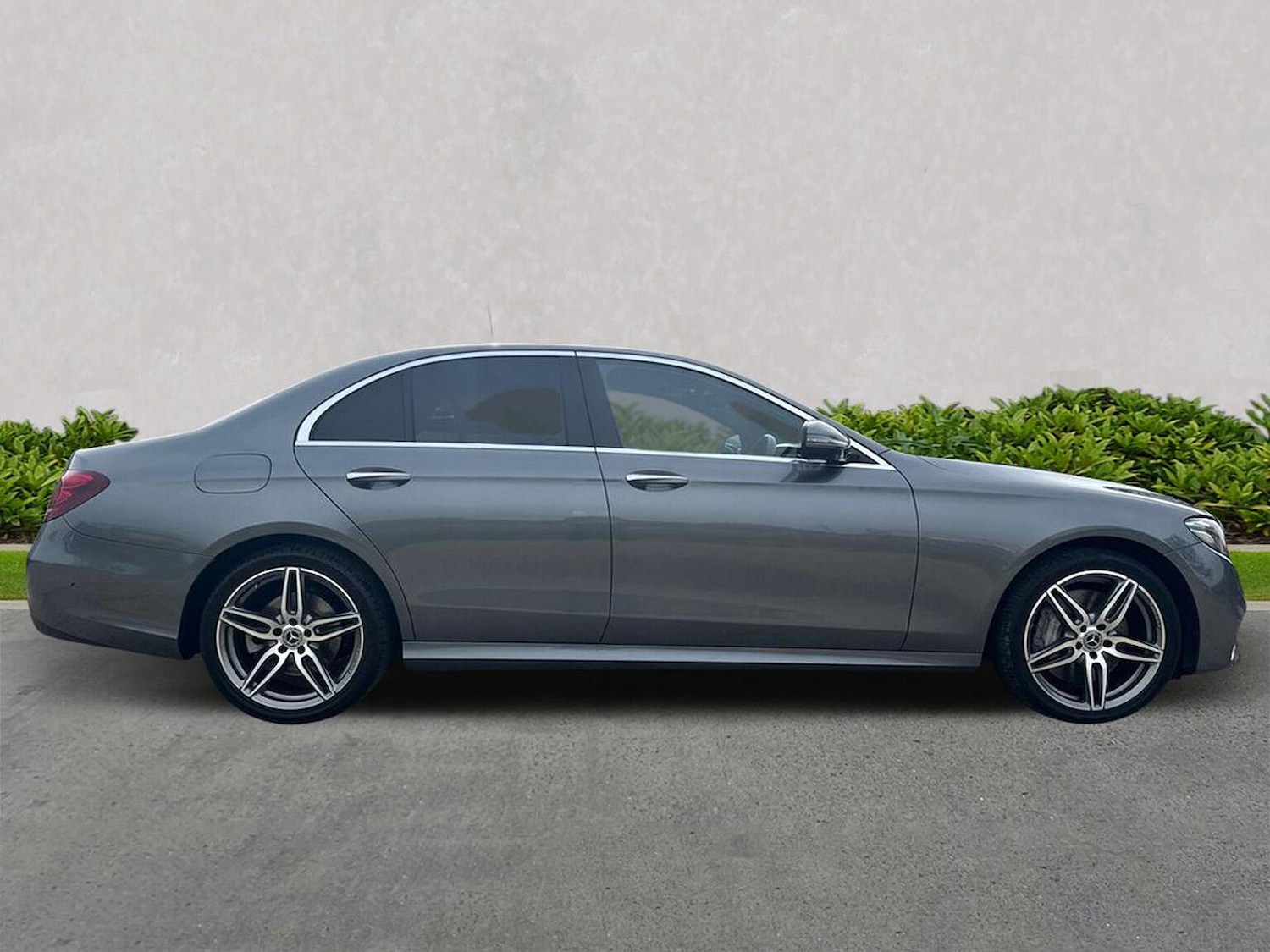 Used Mercedes-Benz E-Class 2019 for sale - 76149434: Photo 3