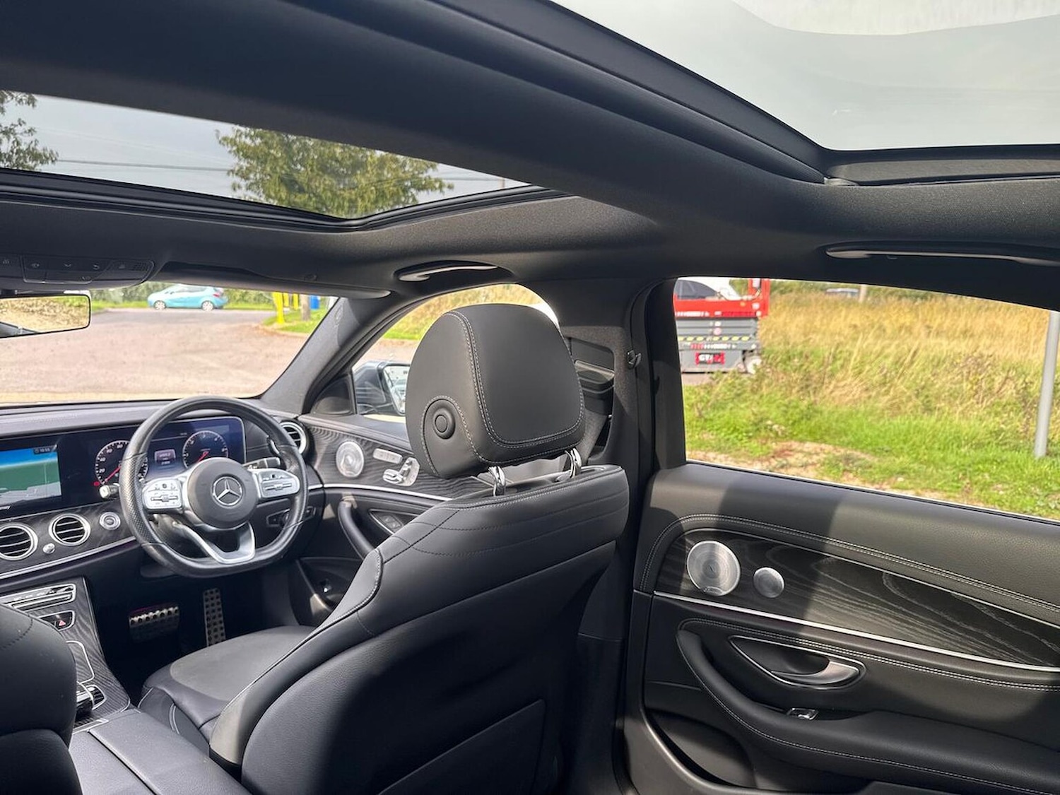 Used Mercedes-Benz E-Class 2019 for sale - 76149434: Photo 32