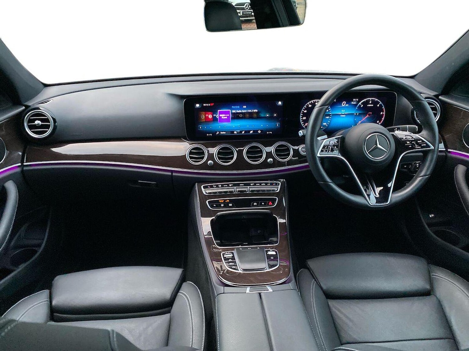 Used Mercedes-Benz E Class 2022 for sale - 76461800: Photo 8