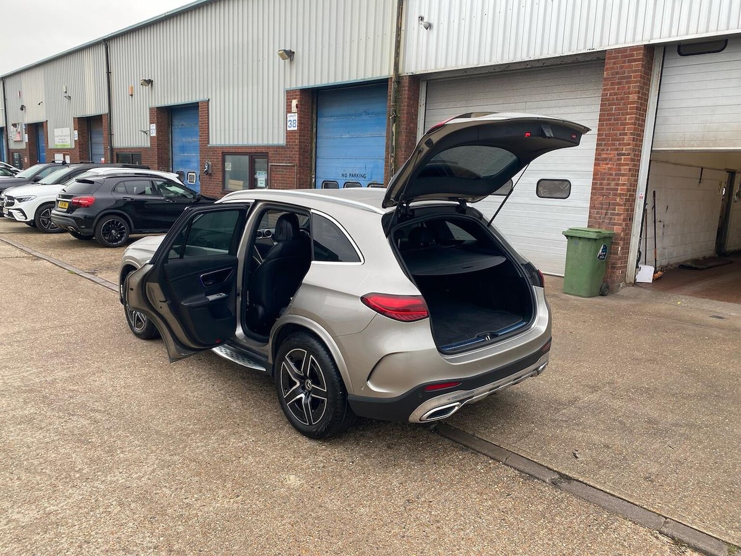 Used Mercedes-Benz GLC 2023 for sale - 75987661: Photo 40