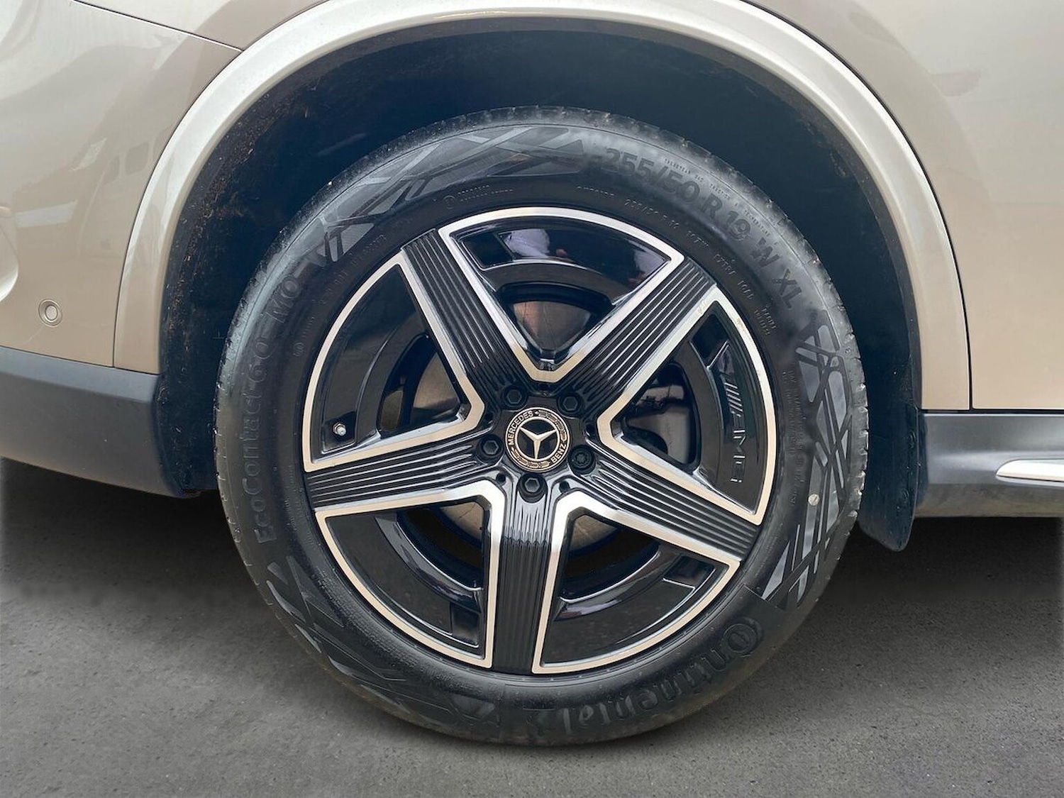 Used Mercedes-Benz GLC 2023 for sale - 75987661: Photo 6