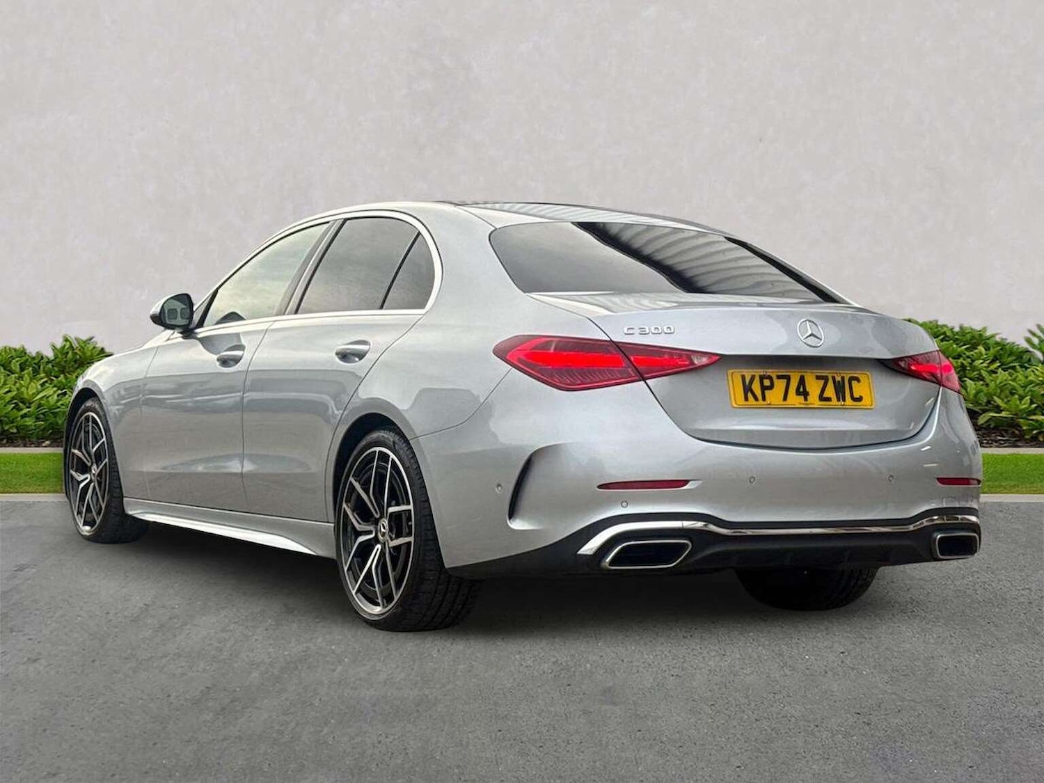 Used Mercedes-Benz C Class 2024 for sale - 77568667: Photo 2