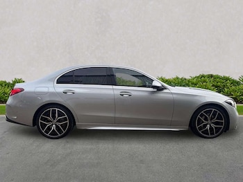 2024 - C300 AMG Line Premium Plus 4dr 9G-Tronic