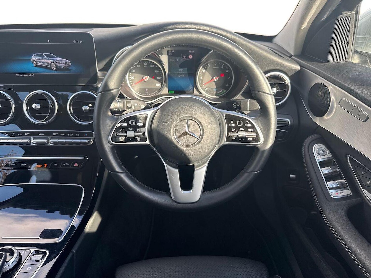 Used Mercedes-Benz C Class 2019 for sale - 76521006: Photo 9