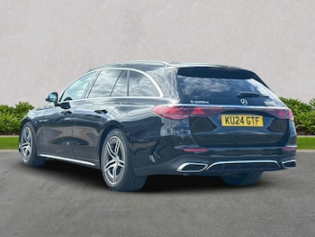 Used Mercedes-Benz E-Class 2024 for sale - 76114258: Photo 2