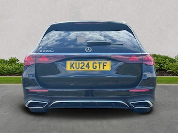 Used Mercedes-Benz E-Class 2024 for sale - 76114258: Photo 4