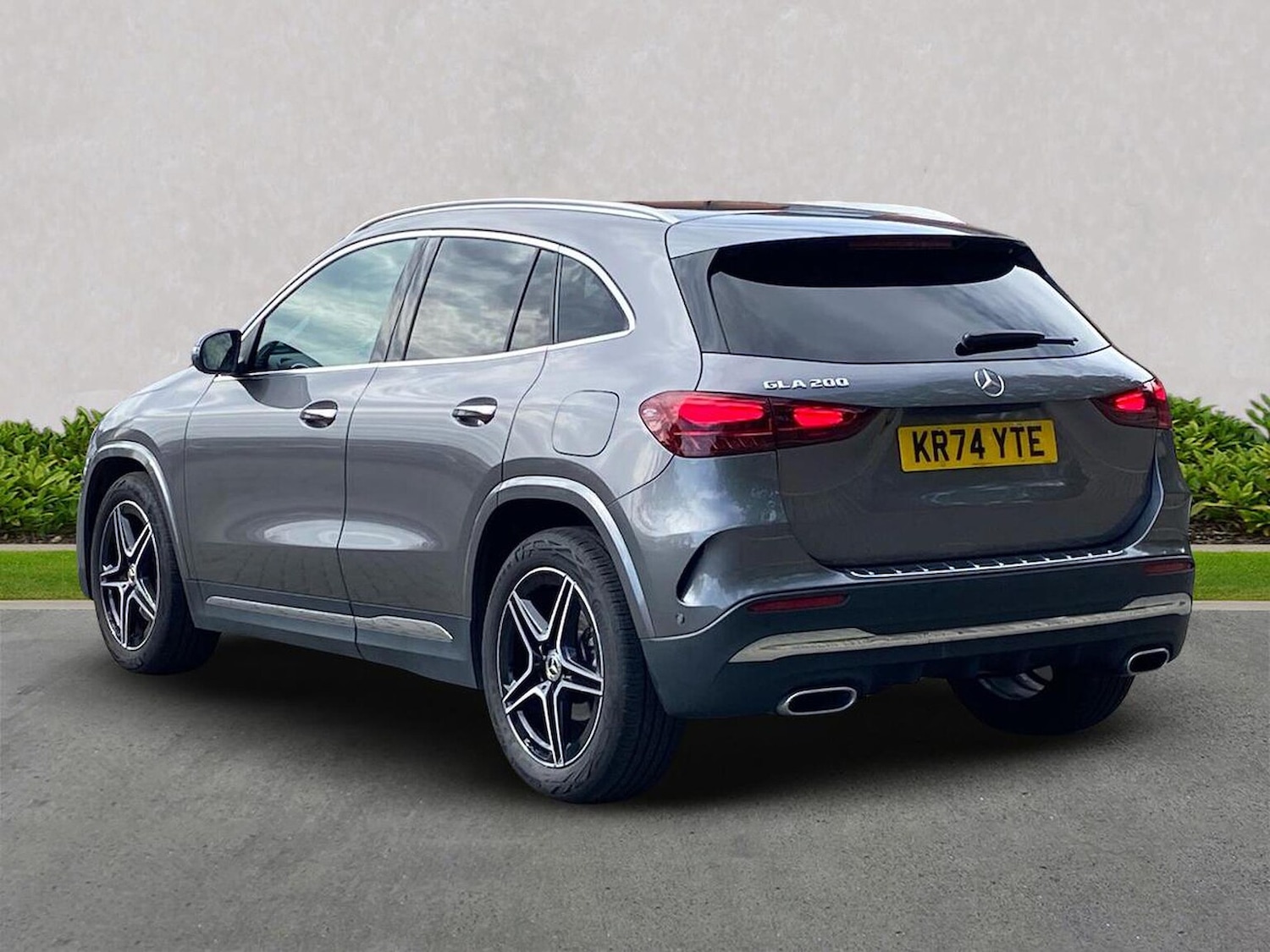 Used Mercedes-Benz GLA 2024 for sale - 76128979: Photo 2