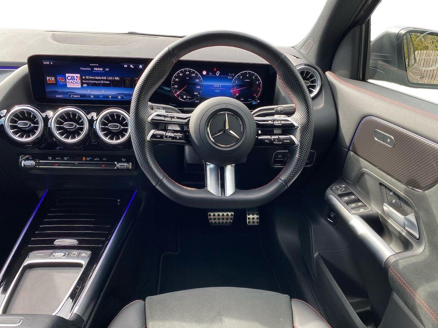Used Mercedes-Benz GLA 2024 for sale - 76128979: Photo 9