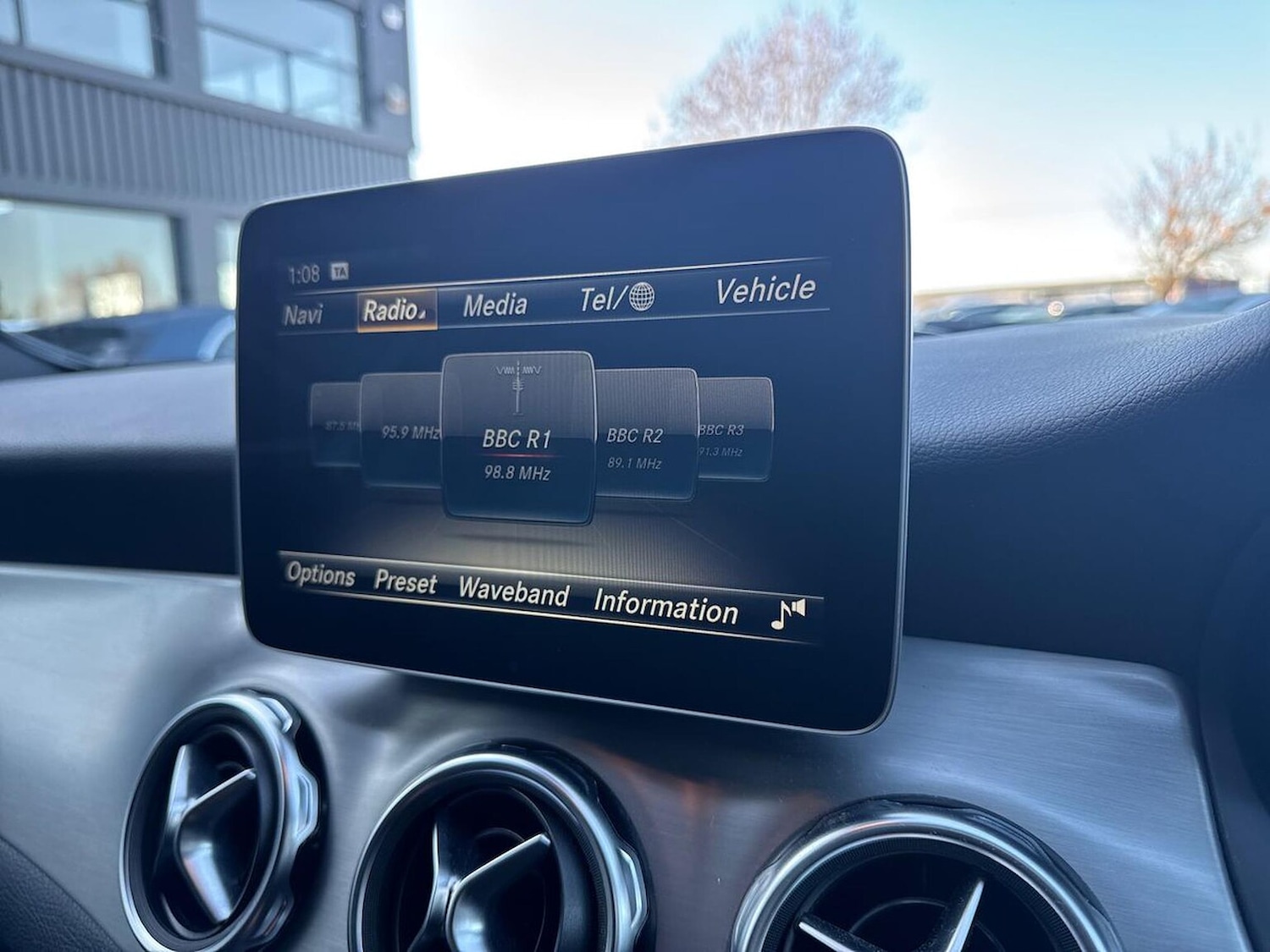 Used Mercedes-Benz GLA 2020 for sale - 76628073: Photo 11