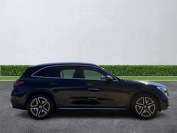 Used Mercedes-Benz GLC 2023 for sale - 79326731: Photo