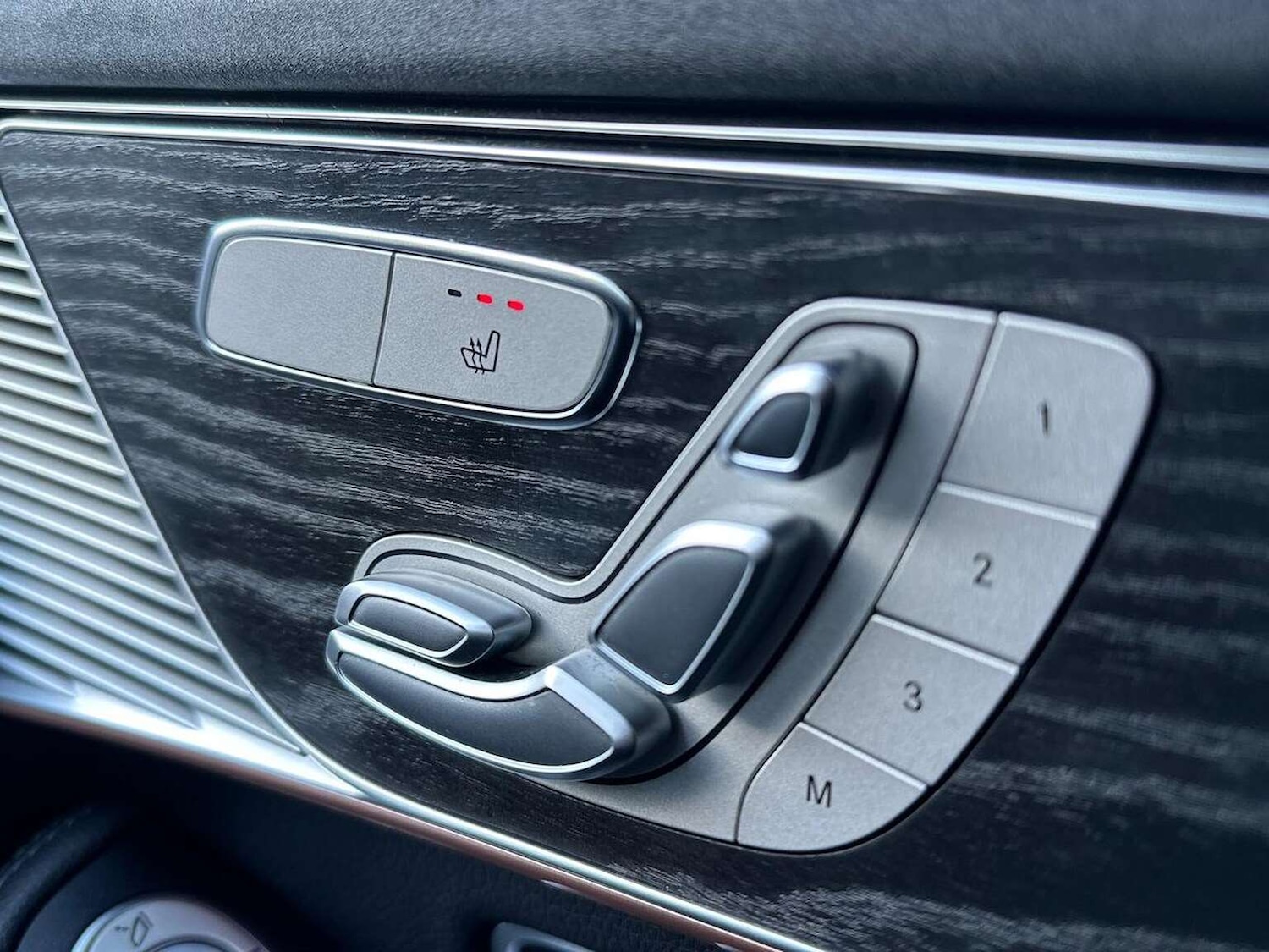 Used Mercedes-Benz EQC 2021 for sale - 77568690: Photo 30