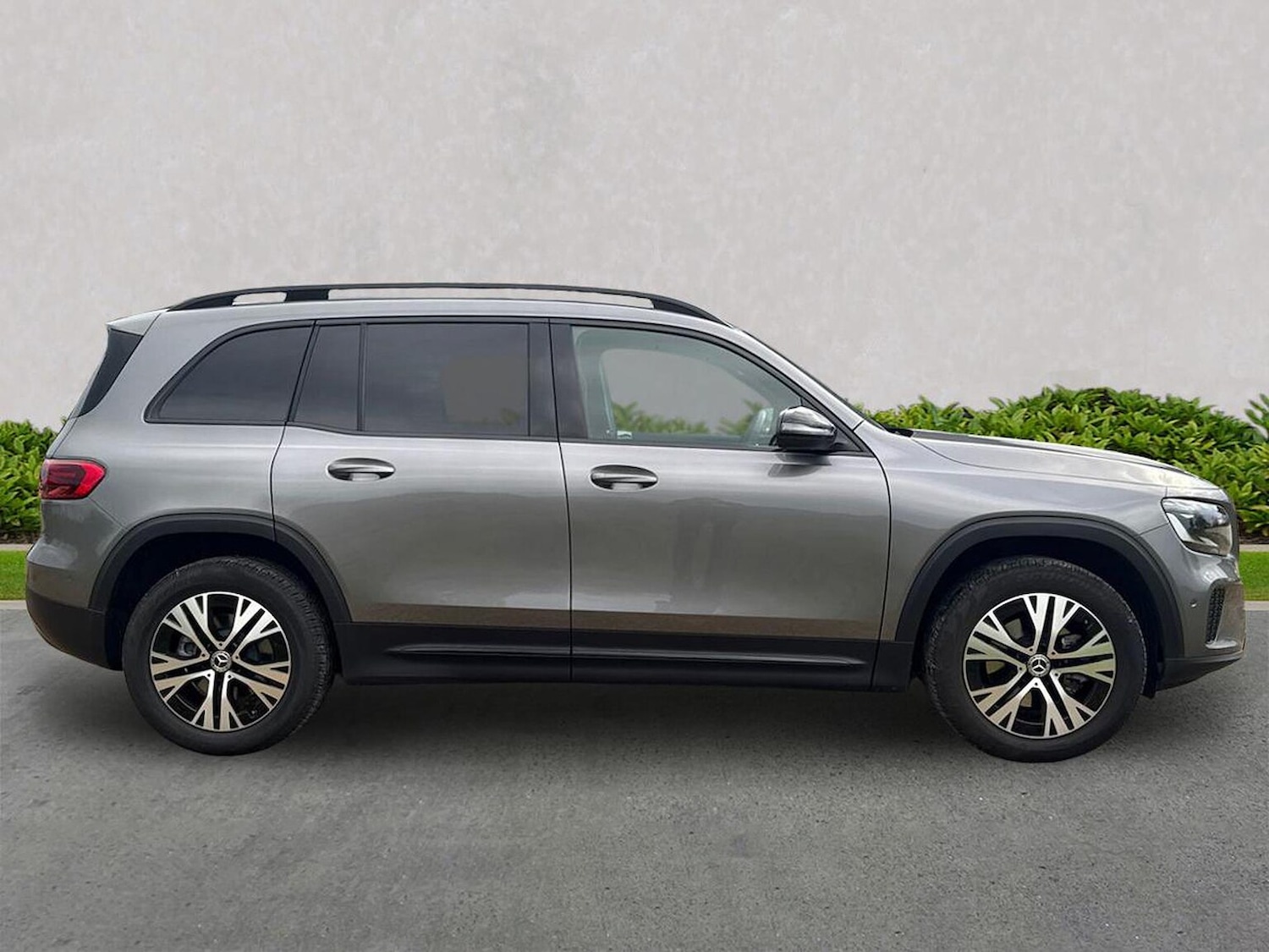 Used Mercedes-Benz GLB 2025 for sale - 76478199: Photo 3