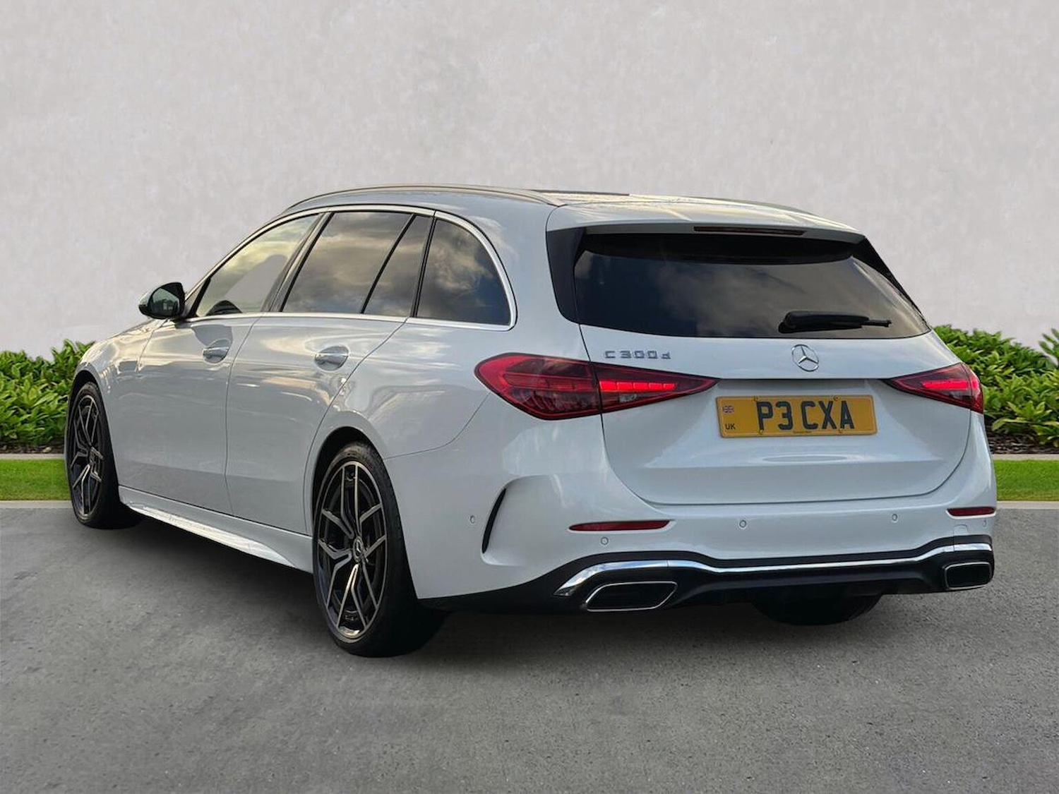 Used Mercedes-Benz C Class 2023 for sale - 76778318: Photo 2