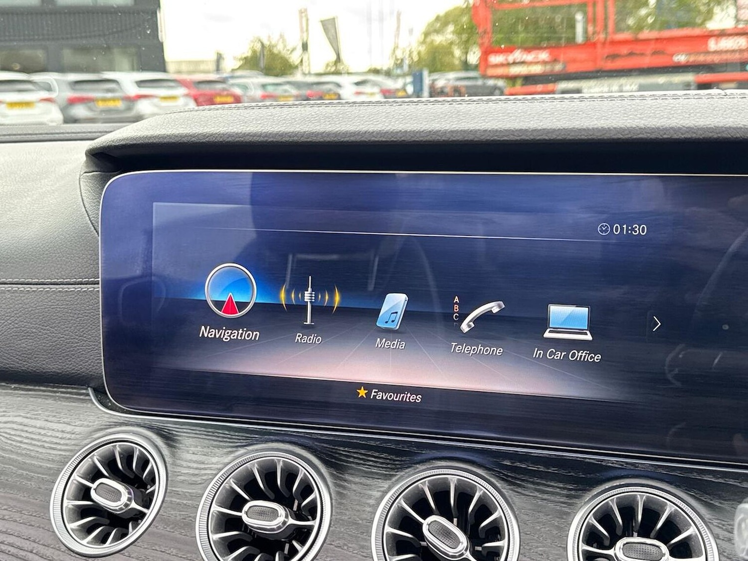 Used Mercedes-Benz E Class 2020 for sale - 76313885: Photo 11