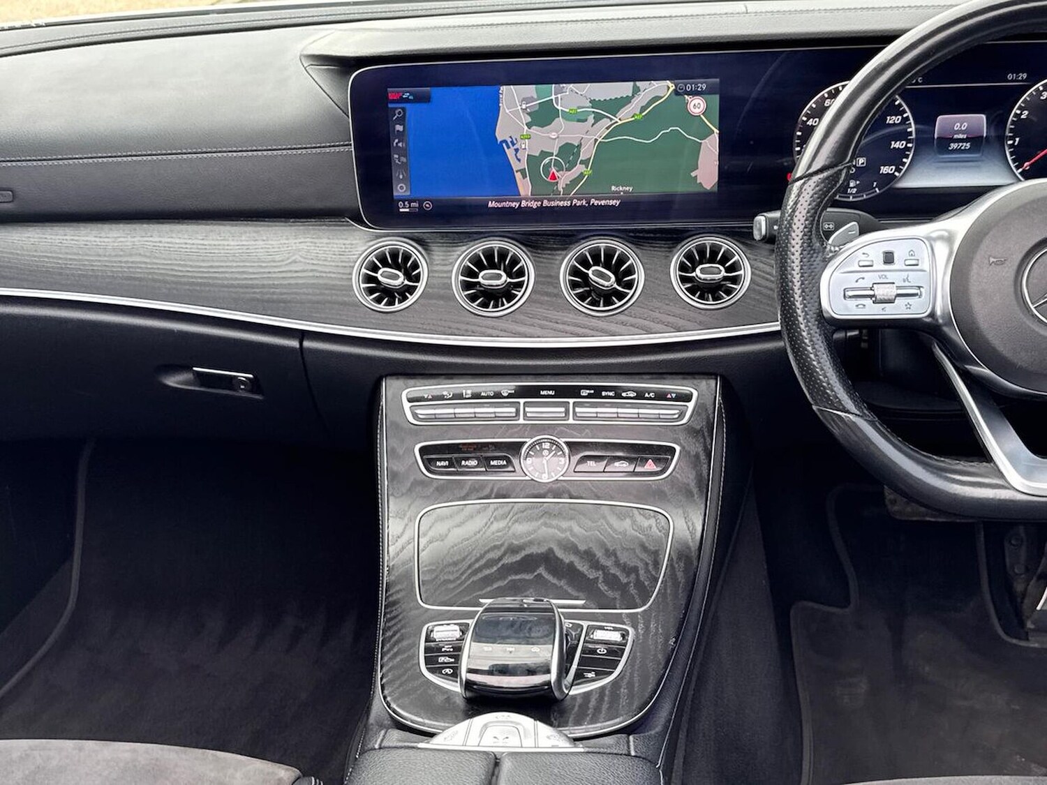 Used Mercedes-Benz E Class 2020 for sale - 76313885: Photo 13