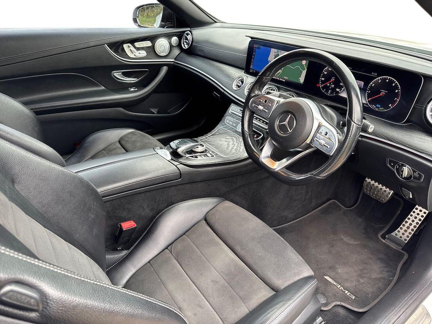 Used Mercedes-Benz E Class 2020 for sale - 76313885: Photo 15