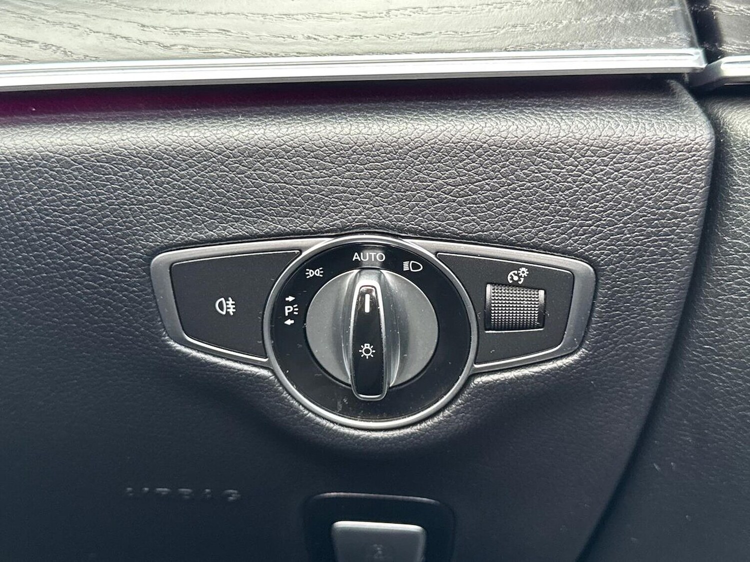 Used Mercedes-Benz E Class 2020 for sale - 76313885: Photo 22