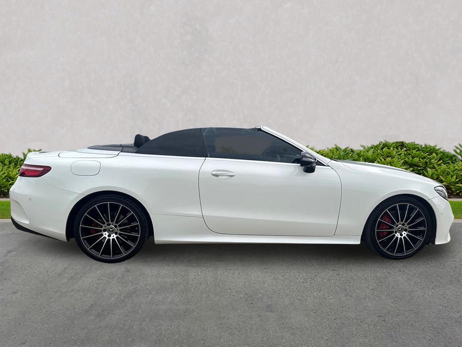 Used Mercedes-Benz E Class 2020 for sale - 76313885: Photo 3