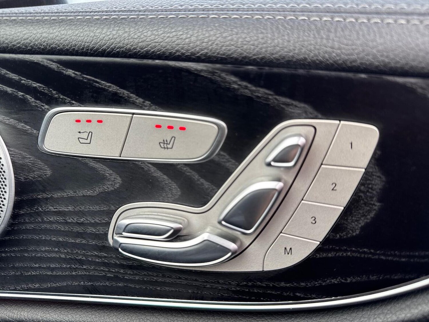 Used Mercedes-Benz E Class 2020 for sale - 76313885: Photo 30