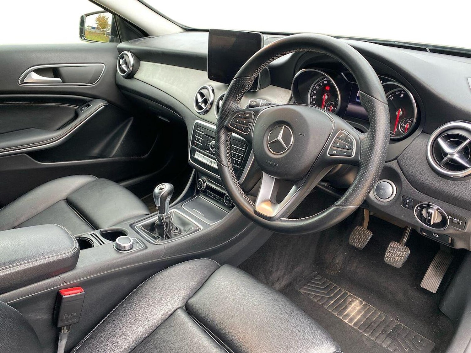 Used Mercedes-Benz GLA 2018 for sale - 76478202: Photo 15
