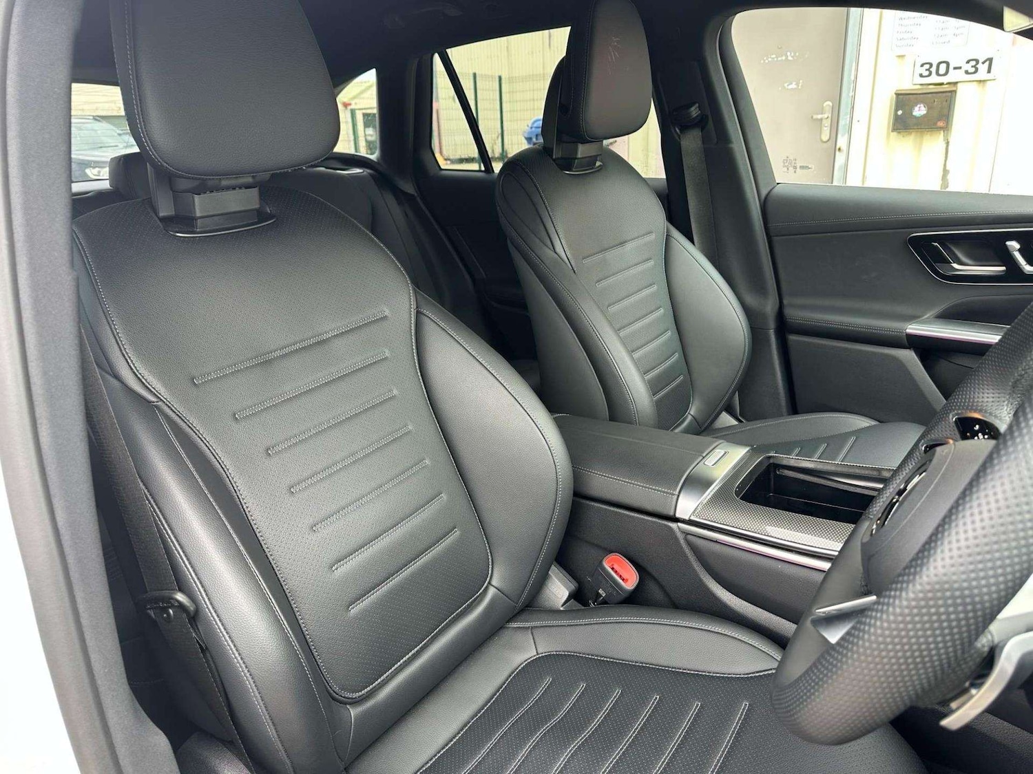 Used Mercedes-Benz GLC 2025 for sale - 78192007: Photo 11