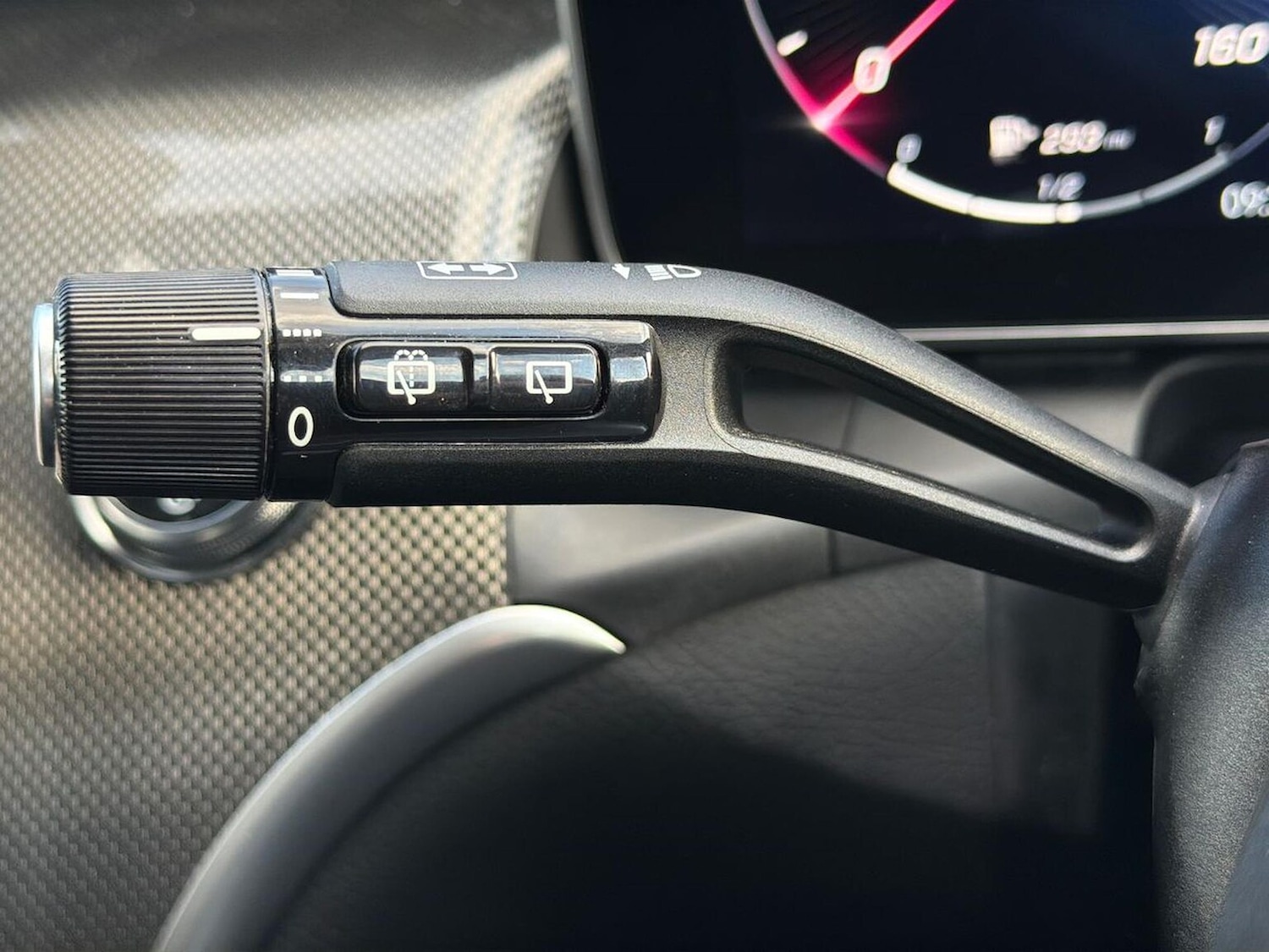 Used Mercedes-Benz GLC 2023 for sale - 76749033: Photo 28