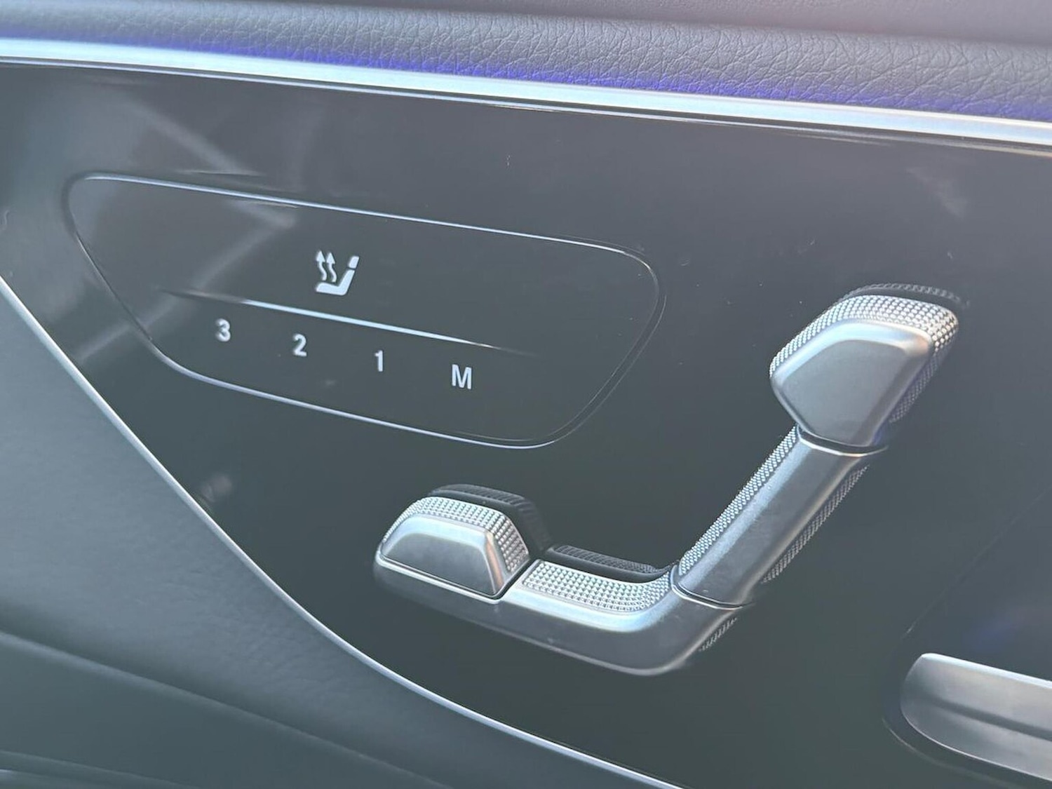 Used Mercedes-Benz GLC 2023 for sale - 76749033: Photo 30