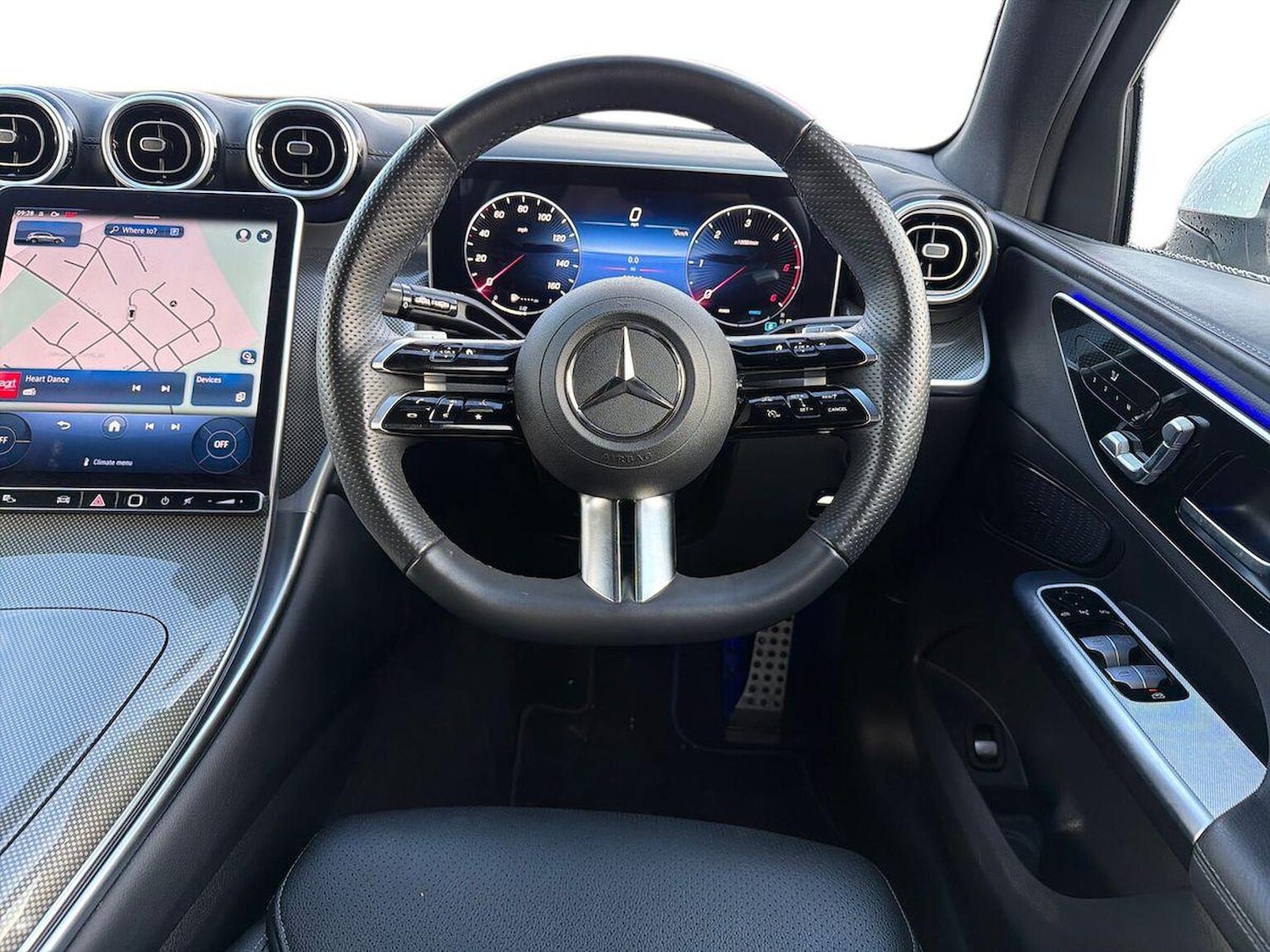 Used Mercedes-Benz GLC 2023 for sale - 76749033: Photo 9