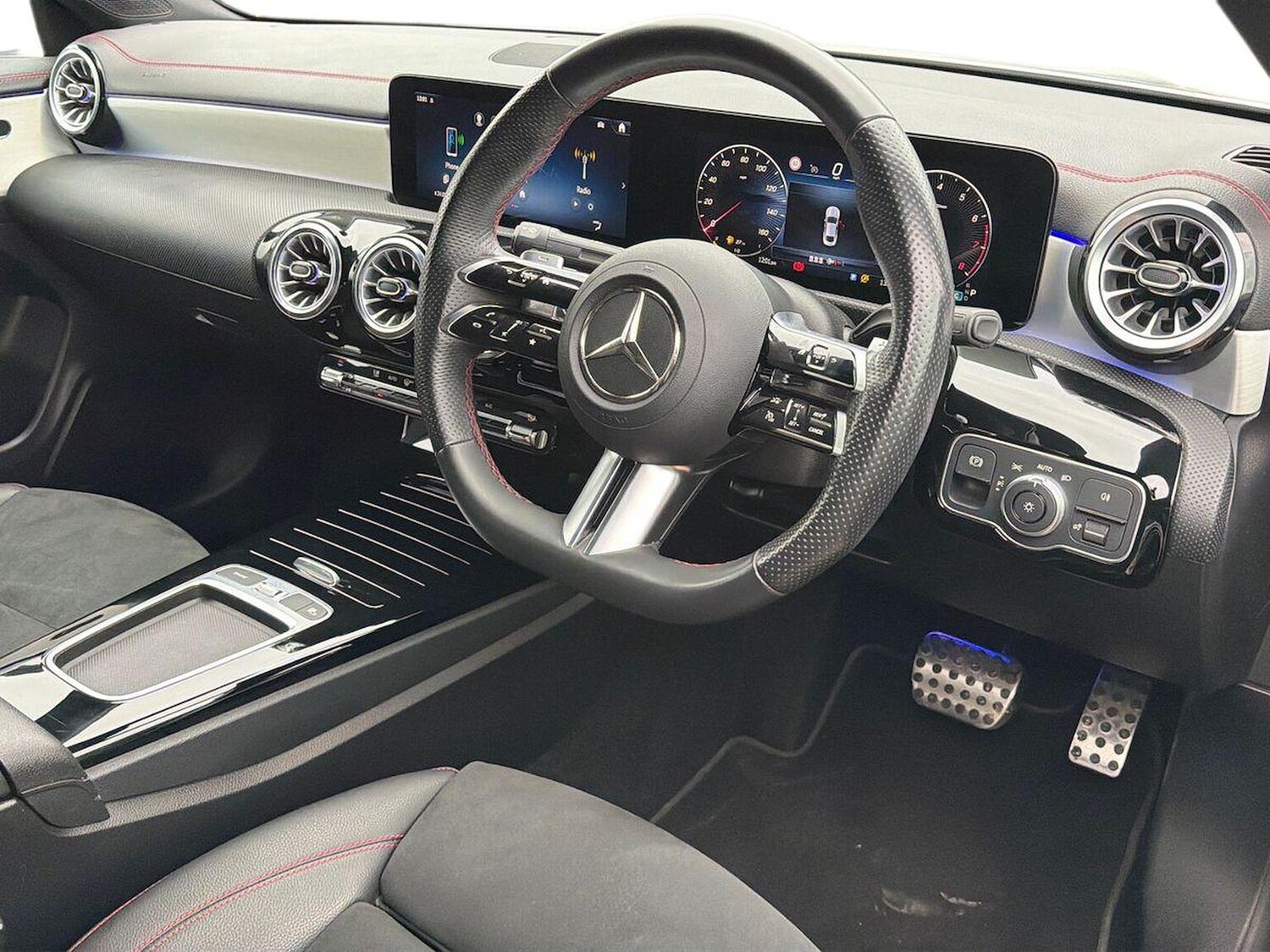 Used Mercedes-Benz CLA 2023 for sale - 76893268: Photo 15