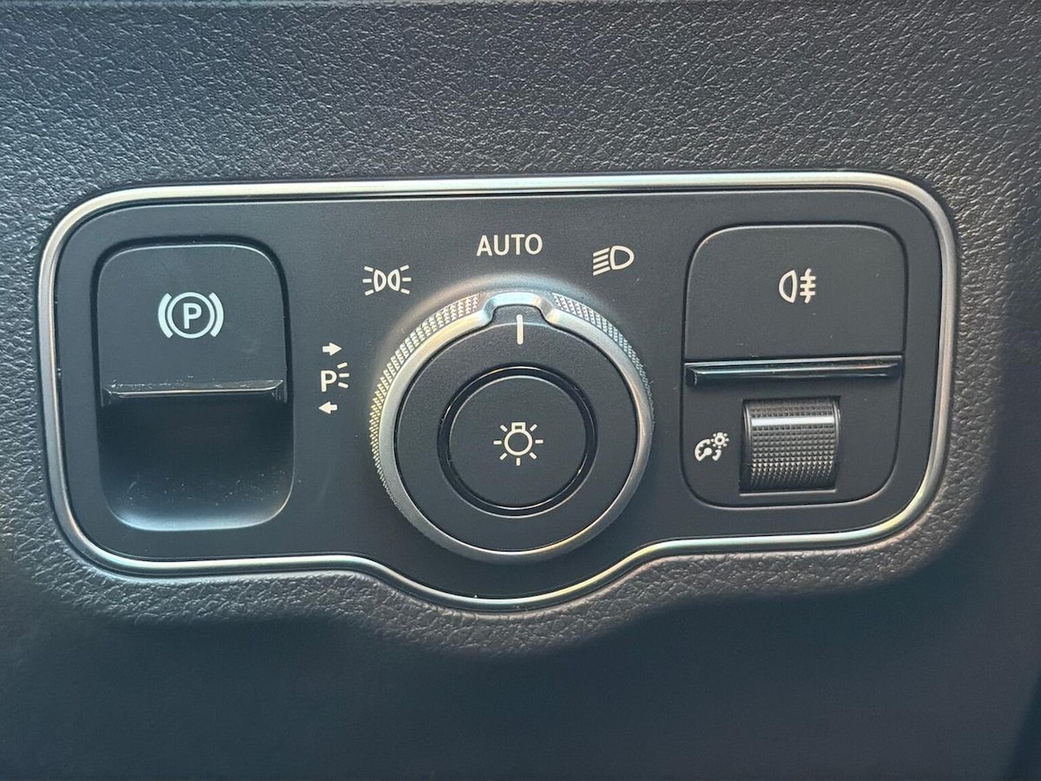 Used Mercedes-Benz GLB 2024 for sale - 76864044: Photo 22