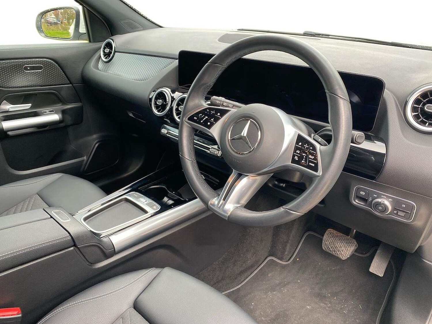 Used Mercedes-Benz GLA 2023 for sale - 76477236: Photo 15