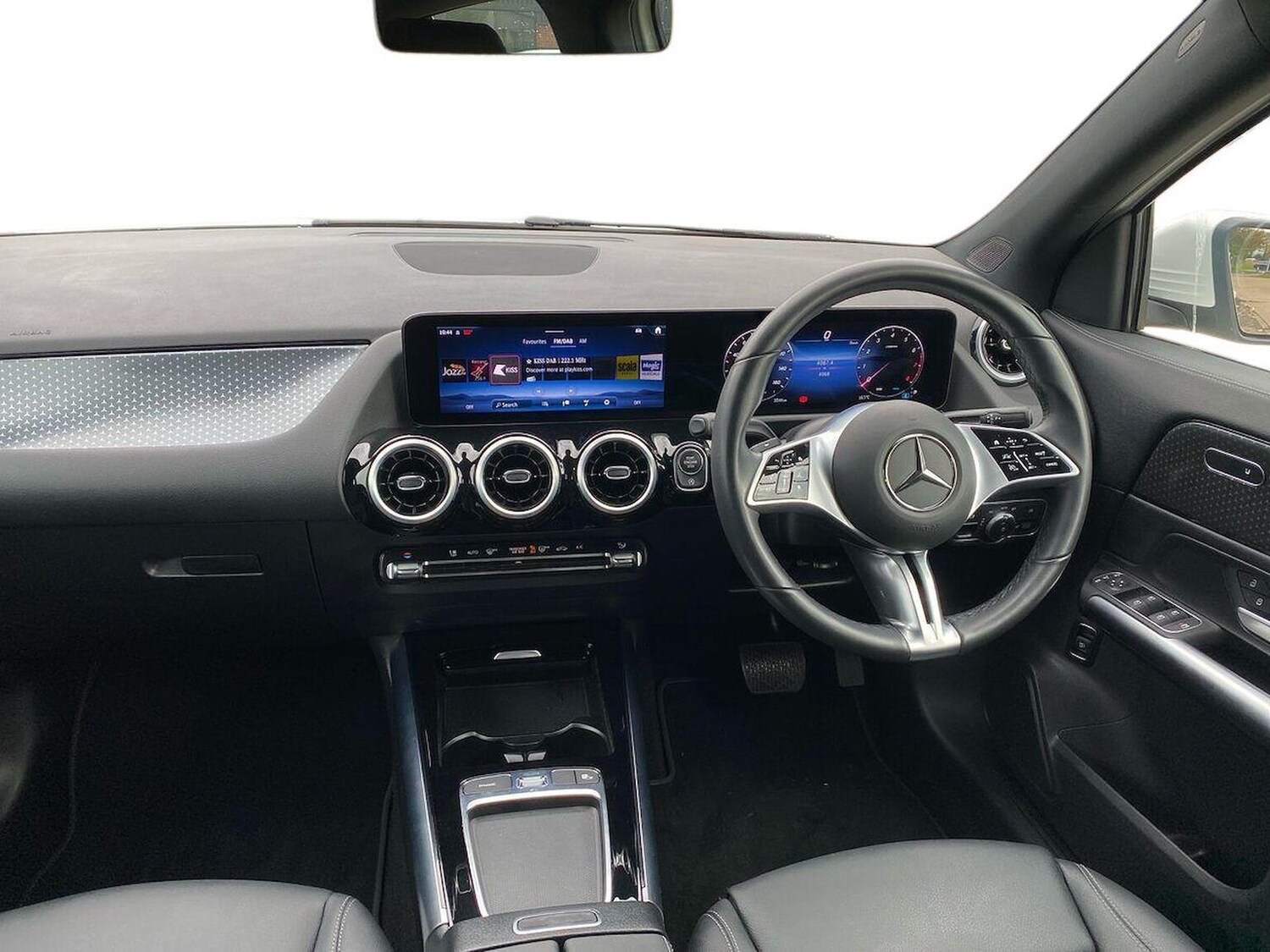 Used Mercedes-Benz GLA 2023 for sale - 76477236: Photo 8