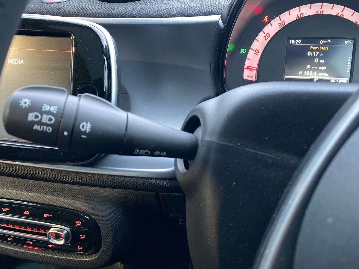 Used smart fortwo 2022 for sale - 77643846: Photo 28