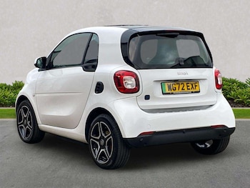 Used smart fortwo 2022 for sale - 77643846: Photo