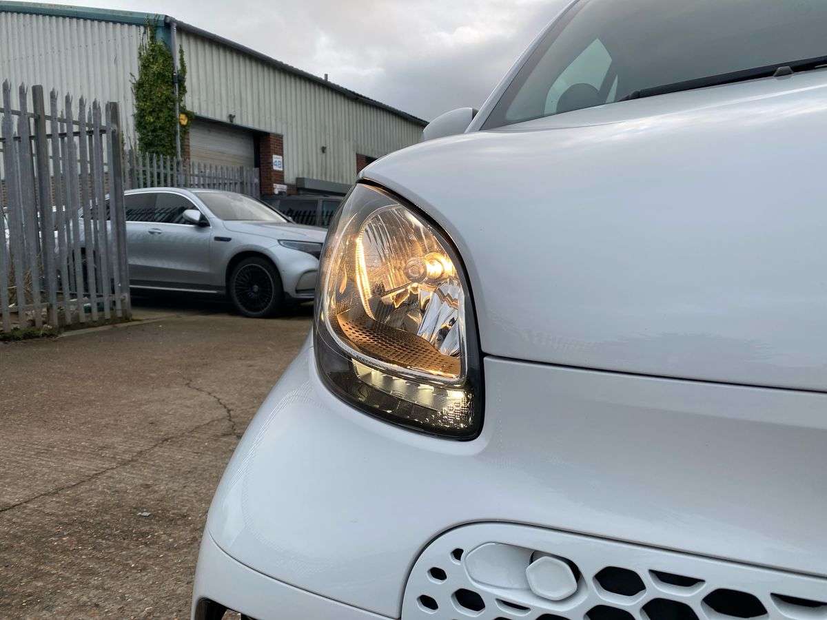 Used smart fortwo 2022 for sale - 77643846: Photo 34