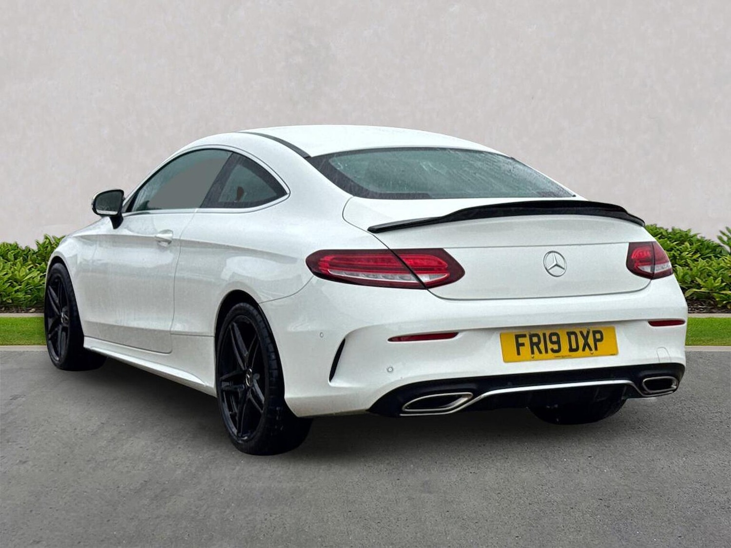 Used Mercedes-Benz C Class 2019 for sale - 76403431: Photo 2