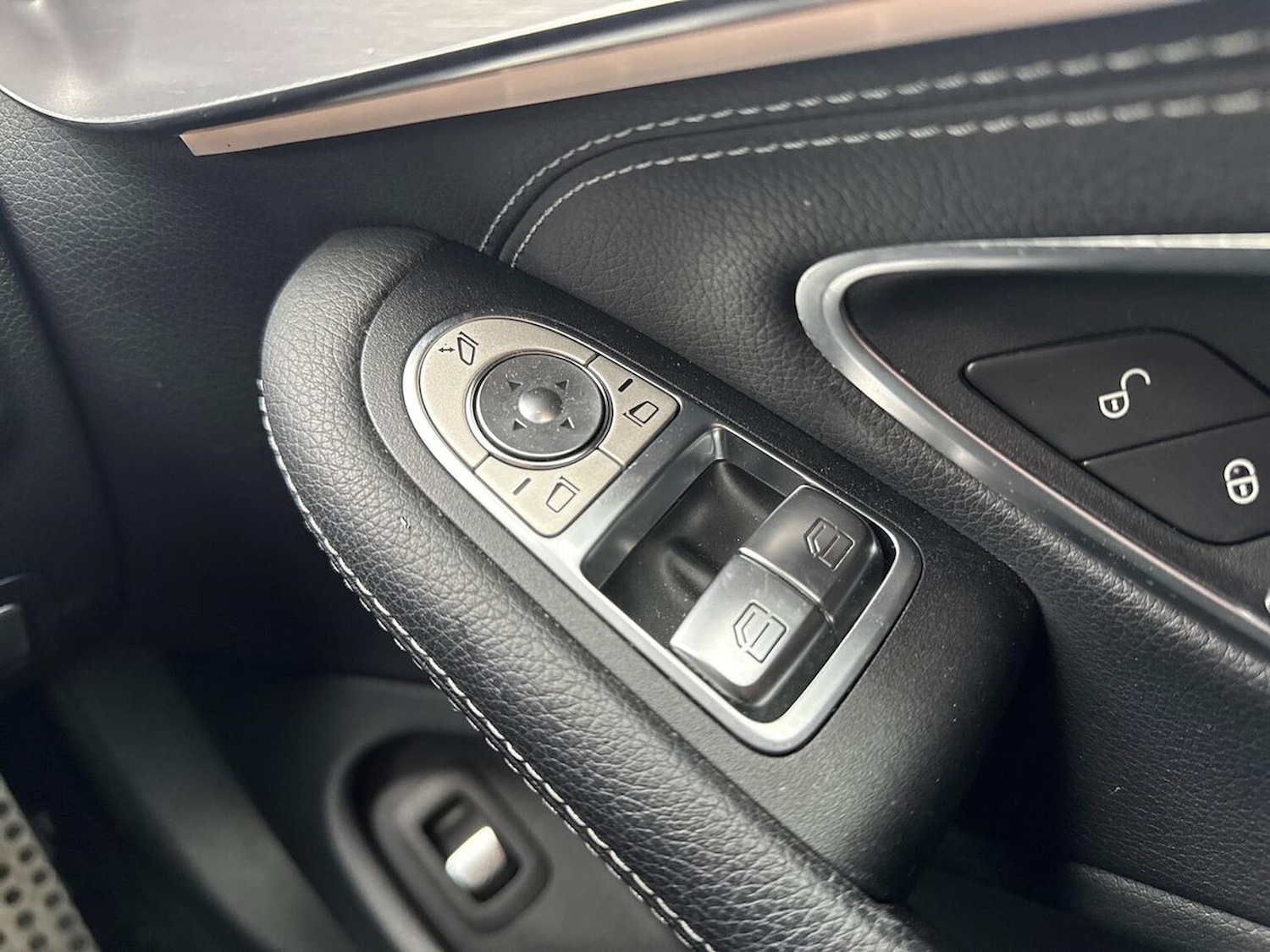 Used Mercedes-Benz C Class 2019 for sale - 76403431: Photo 21