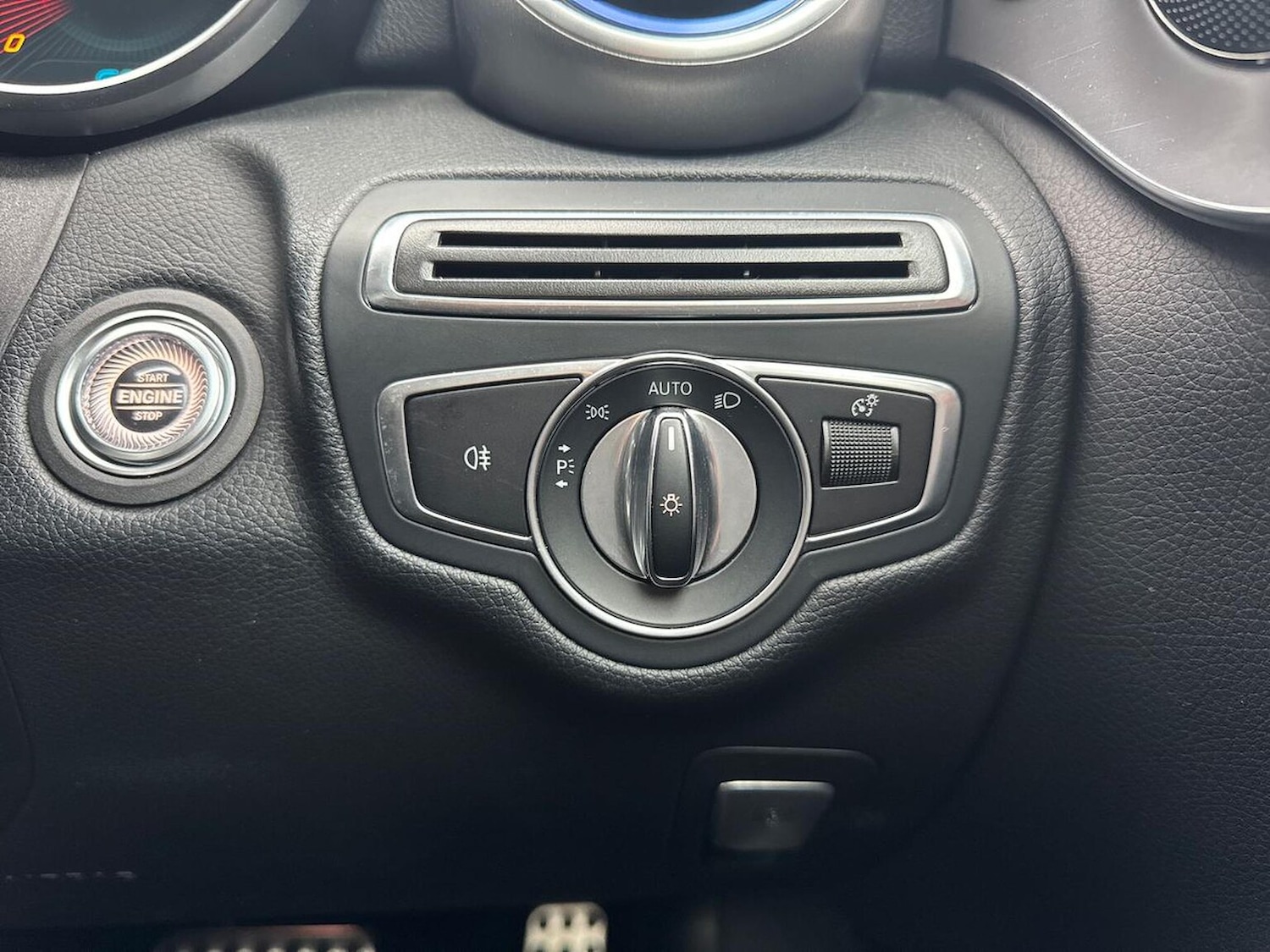 Used Mercedes-Benz C Class 2019 for sale - 76403431: Photo 22