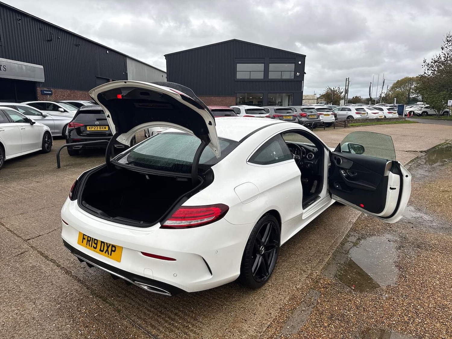 Used Mercedes-Benz C Class 2019 for sale - 76403431: Photo 40