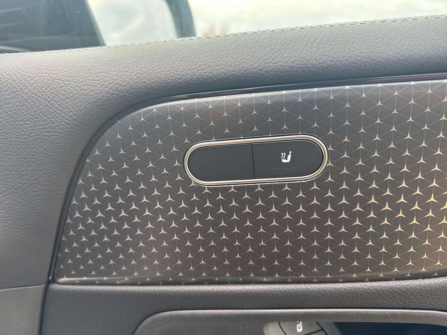 Used Mercedes-Benz GLB 2025 for sale - 77603720: Photo 37