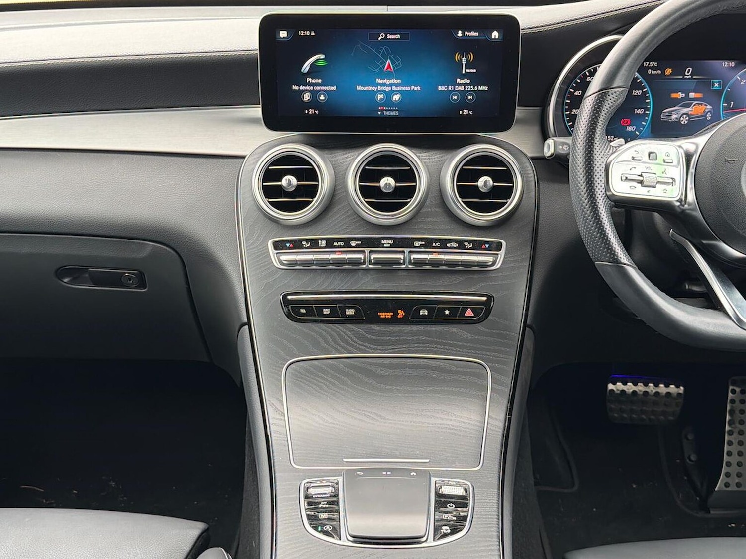 Used Mercedes-Benz GLC 2023 for sale - 76134189: Photo 13