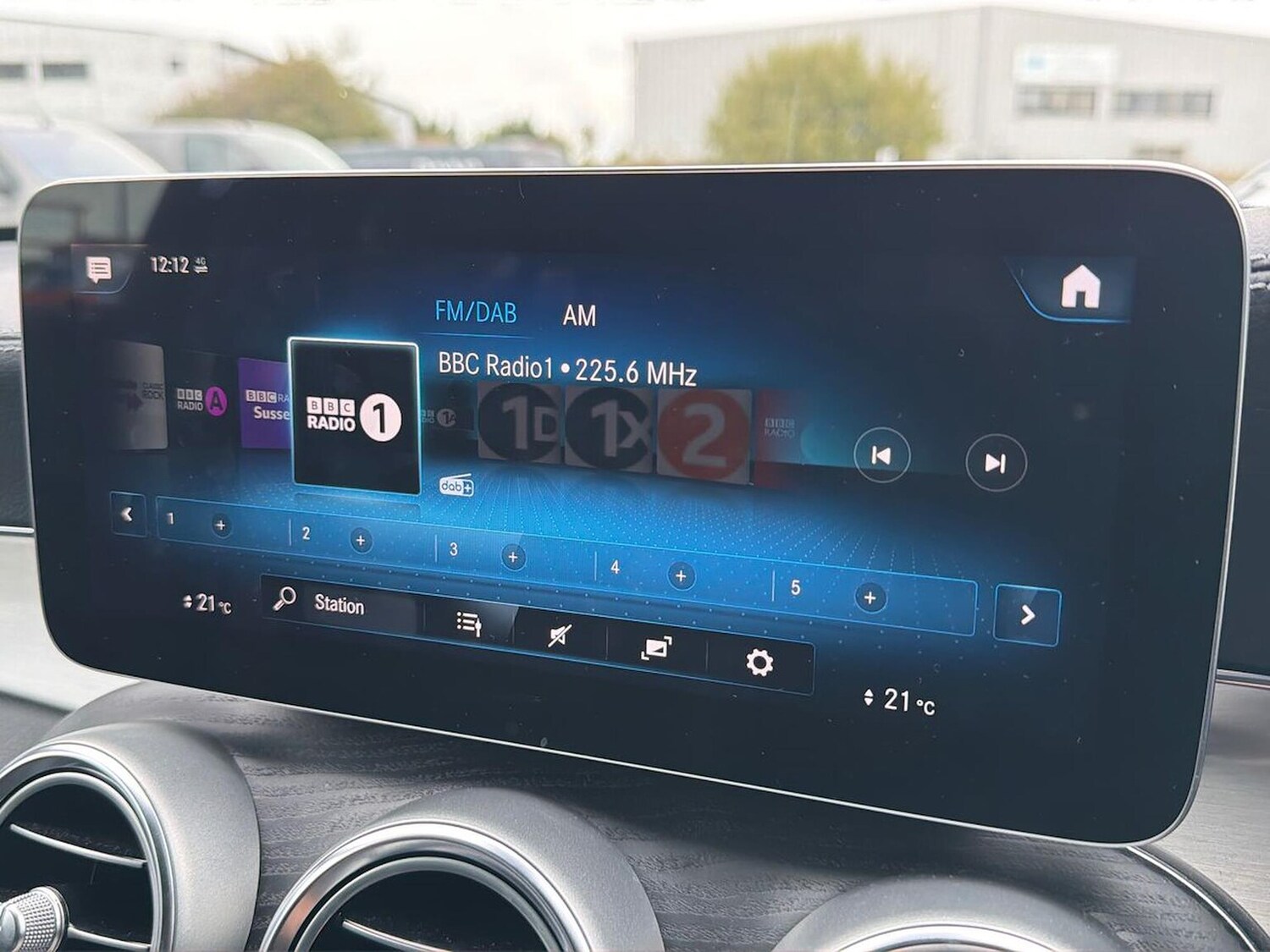 Used Mercedes-Benz GLC 2023 for sale - 76134189: Photo 25