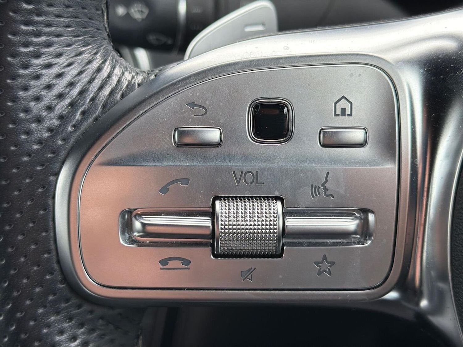 Used Mercedes-Benz GLC 2023 for sale - 76134189: Photo 26