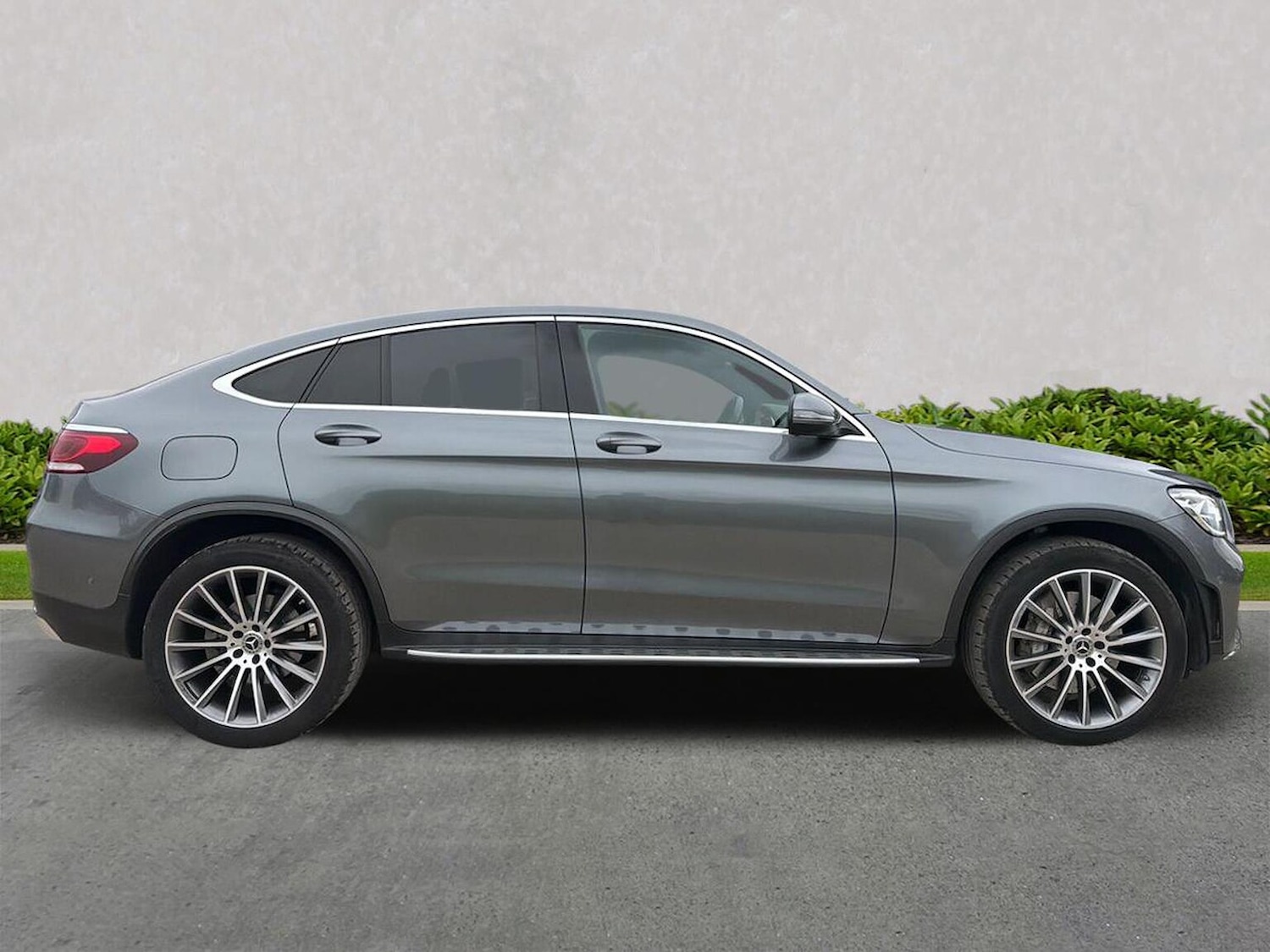 Used Mercedes-Benz GLC 2023 for sale - 76134189: Photo 3