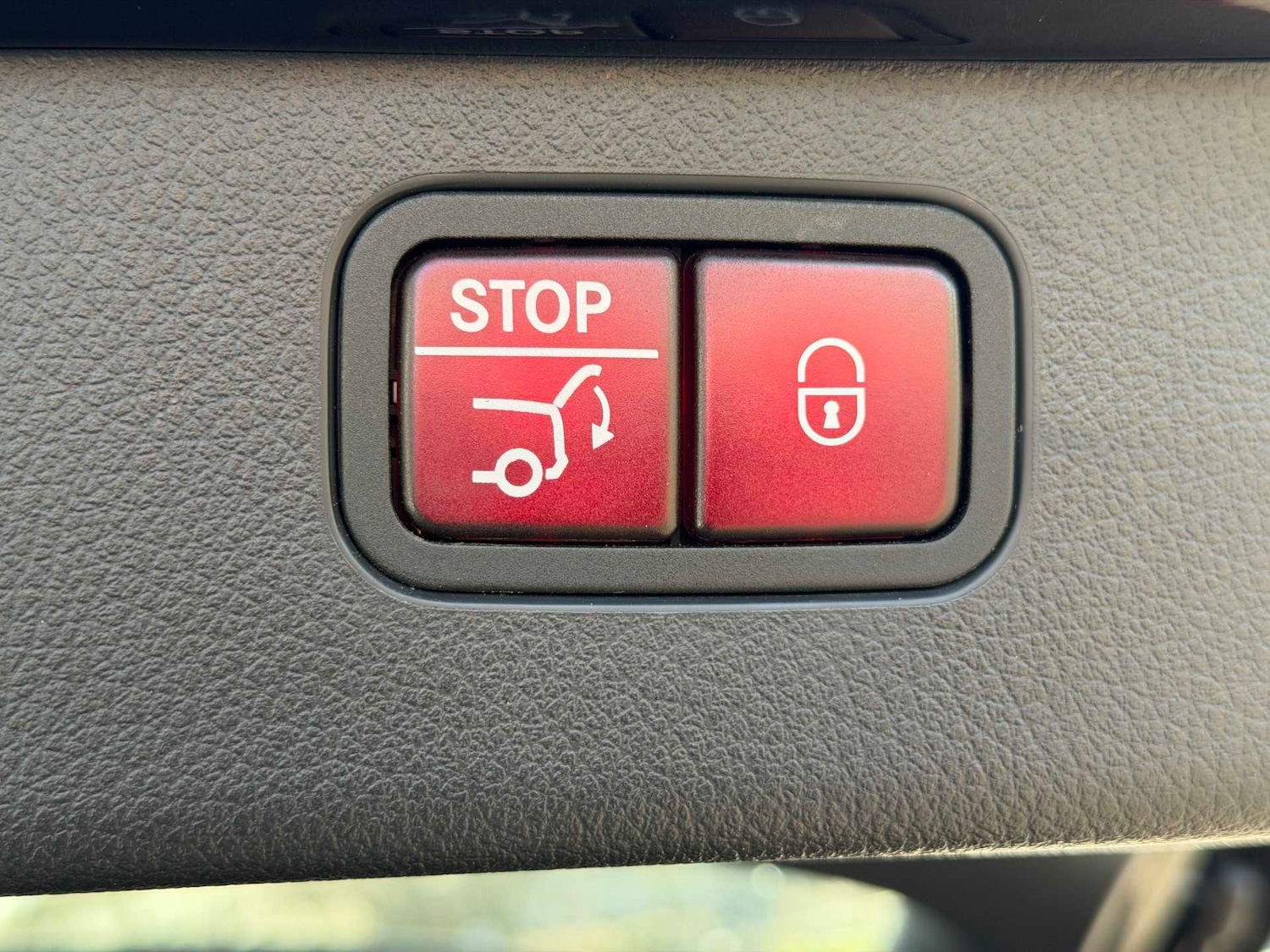 Used Mercedes-Benz C Class 2023 for sale - 78196316: Photo 12