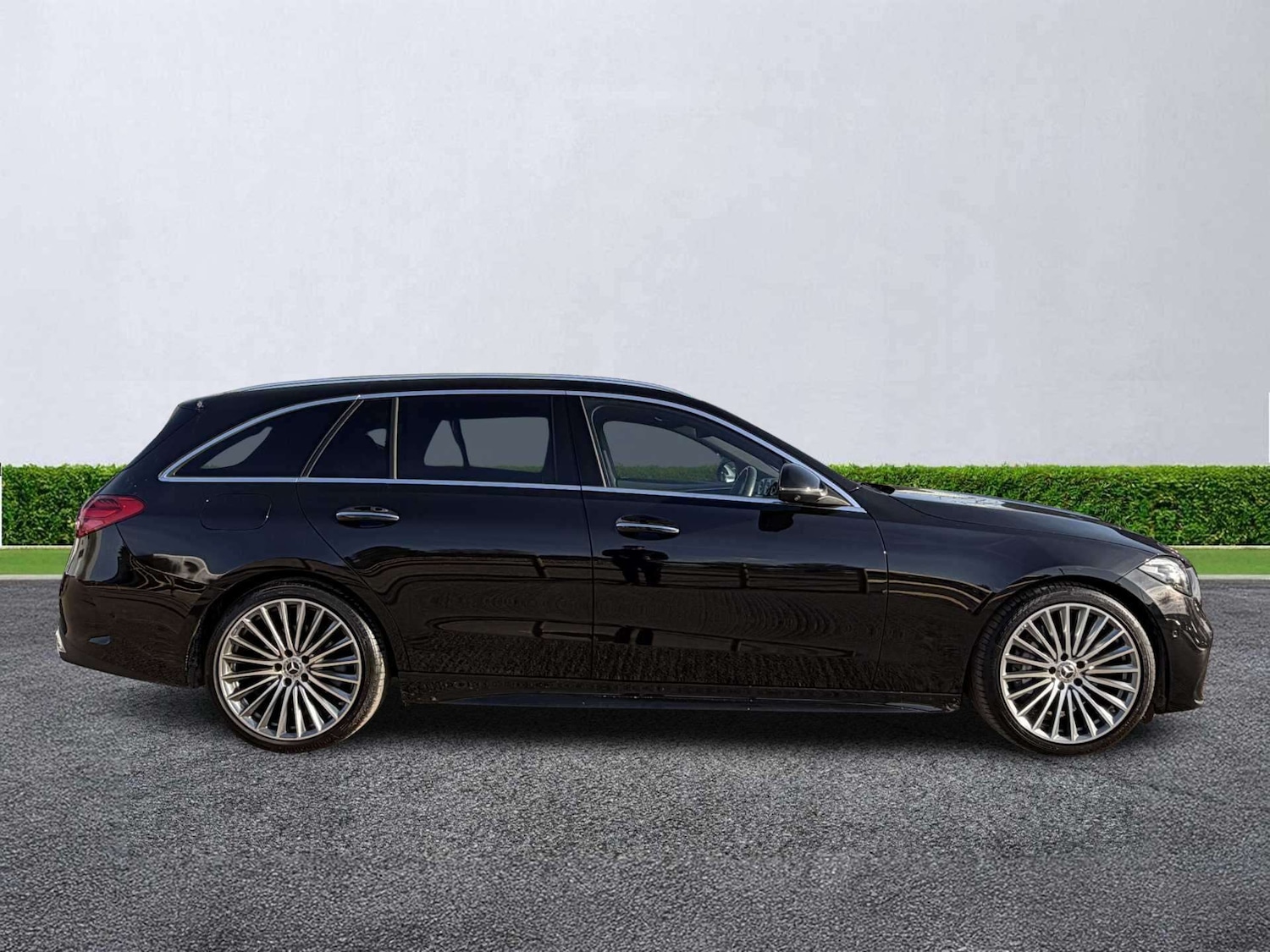 Used Mercedes-Benz C Class 2023 for sale - 78196316: Photo 2