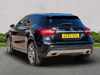 Used Mercedes-Benz GLA 2020 for sale - 76045961: Photo 2